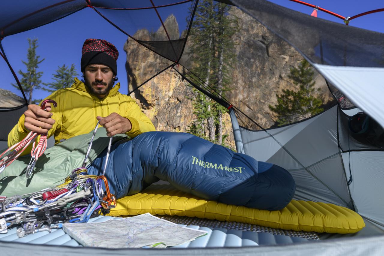 PARSEC 20F/-6C Regular Reflecting Pond péřový spacák modrý