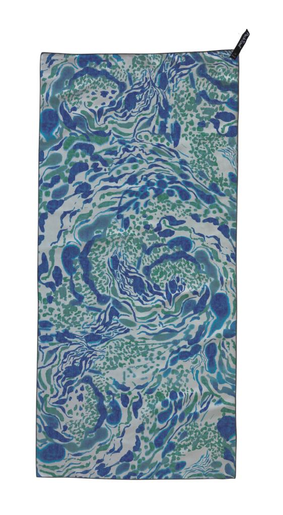 PACKTOWL PERSONAL BODY Whirl Print ručník 64x137cm modro-zelený vzor