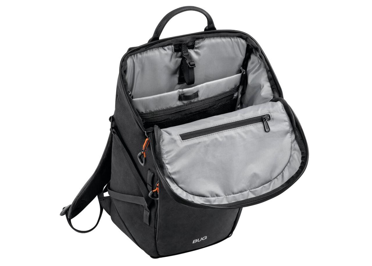 BUG BLACK lezecký batoh 18L Petzl černý