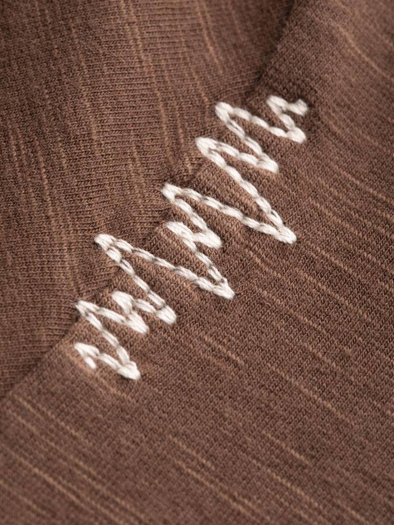 STRIPES GRUNGE-DARK BROWN-M pánské tričko tmavě hnědé