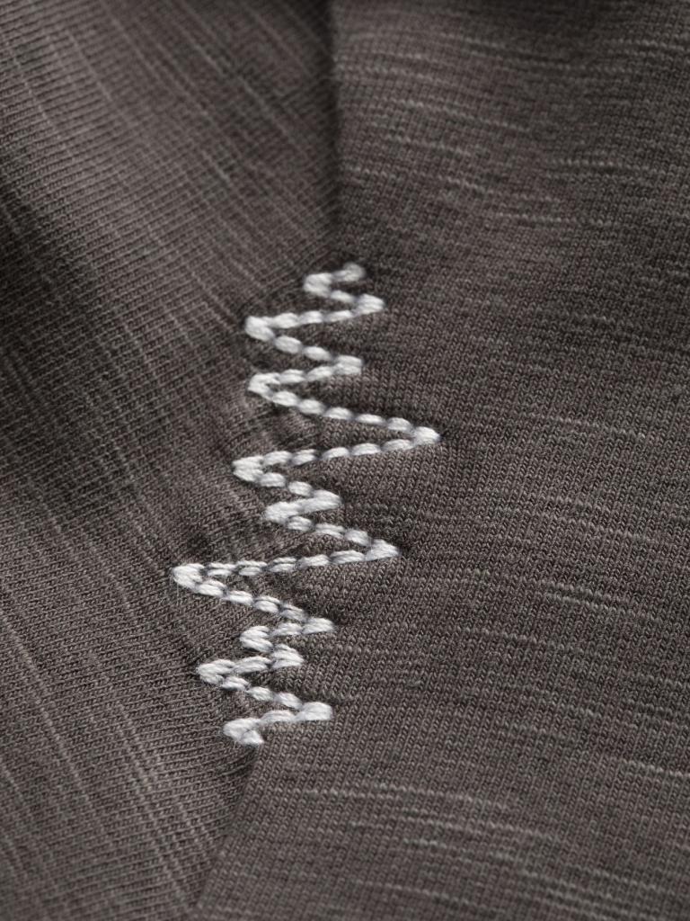 POCKET ORNAMENT-AUBERGINE-XL pánské tričko hnědé