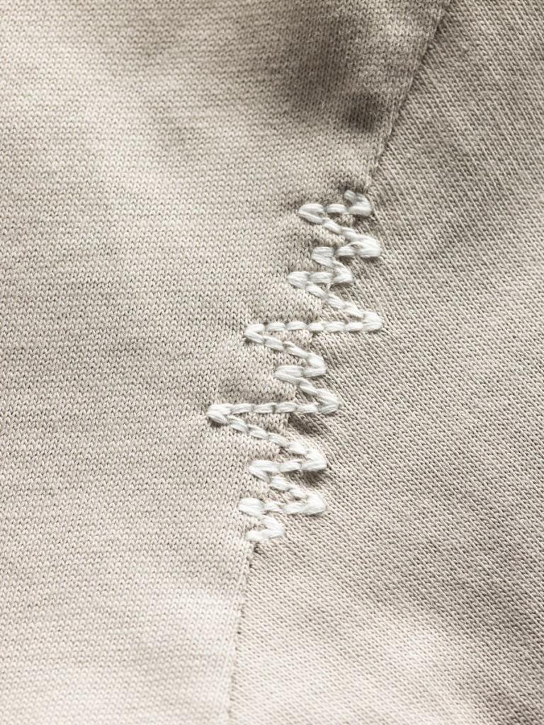 LEOBEN MOUNTAINS TO GO-BEIGE-36 dámské tričko béžové