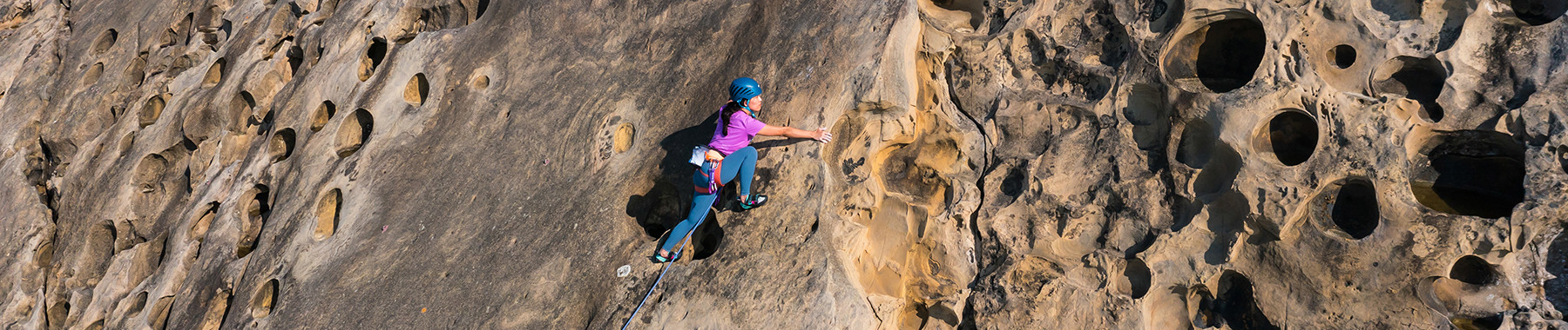CORAX LT nový horolezecký úvazek